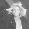 Lorella a "La notte vola" 2001 mentre canta e balla il "Medley di Madonna"