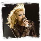 Lorella nella video-sigla de "La sai l'ultima?" dal titolo "Un'onda d'amore"